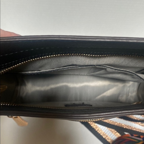 HKCLUF Women's Black Crossbody Bag Purse Wallet Set With 2 Straps NWT - Picture 4 of 10